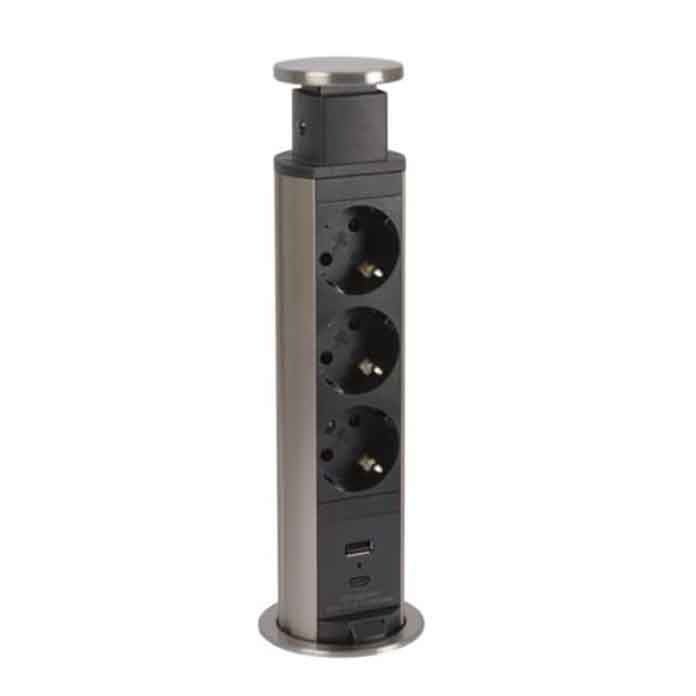 Slika Stubić 60 ugradni 4×2P+E crni Legrand 654976